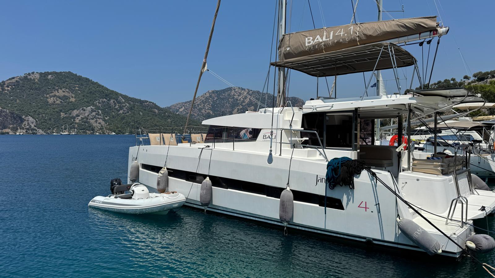 Göcek VIP katamaran charter Bali 4.1